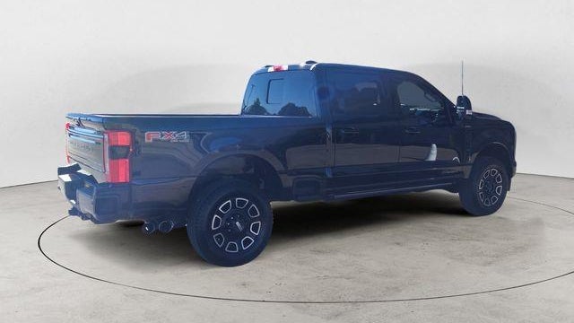 2025 Ford F-350 Super Duty XLT