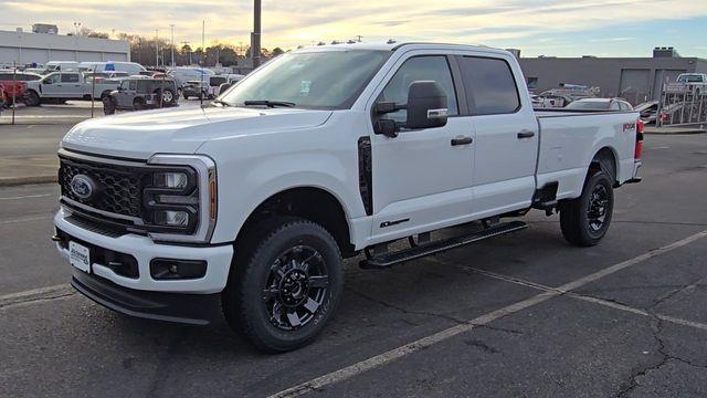 2025 Ford F-350 Super Duty XLT