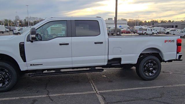 2025 Ford F-350 Super Duty XLT