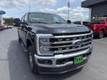 2025 F-350 Super Duty Thumbnail 4
