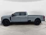 2025 F-350 Super Duty Thumbnail 2
