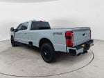 2025 F-350 Super Duty Thumbnail 3