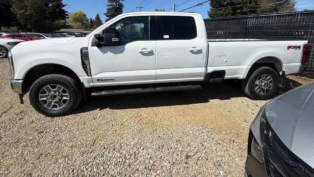2025 Ford F-350 Super Duty XLT