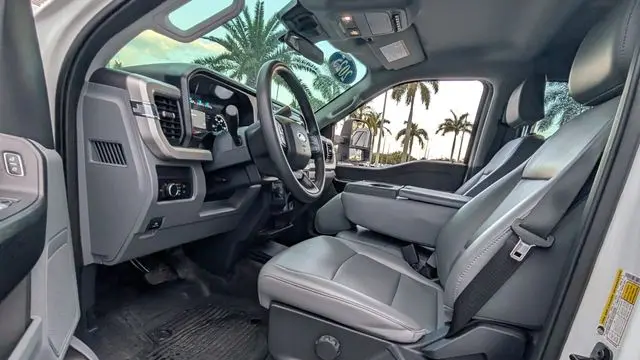 2025 Ford F-350 Super Duty King Ranch