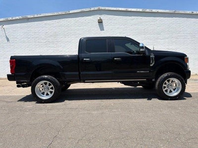 2017 Ford F-350 Super Duty 4X4 XLT 4DR Crew Cab 8 FT. LB SRW Pickup