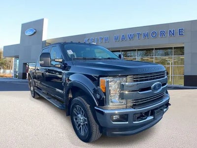 2017 Ford F-350 Super Duty 4X4 Lariat 4DR Crew Cab 8 FT. LB SRW Pickup