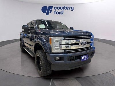 2017 Ford F-350 Super Duty 4X4 Lariat 4DR Crew Cab 8 FT. LB SRW Pickup