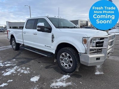 2022 Ford F-350 Super Duty 4X4 Lariat 4DR Crew Cab 8 FT. LB SRW Pickup