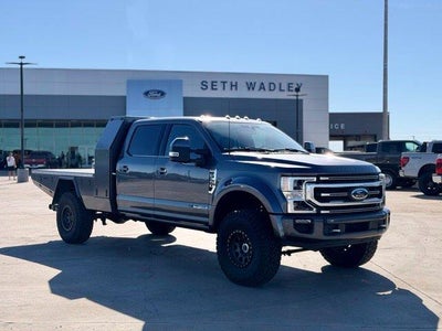 2022 Ford F-350 Super Duty 4X4 Platinum 4DR Crew Cab 6.8 FT. SB SRW Pickup