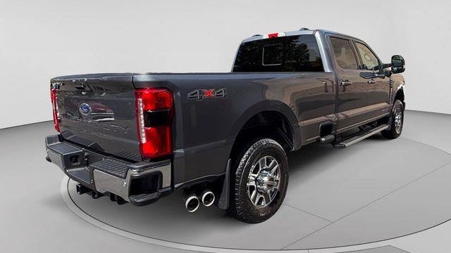 2024 Ford F-350 Super Duty Lariat