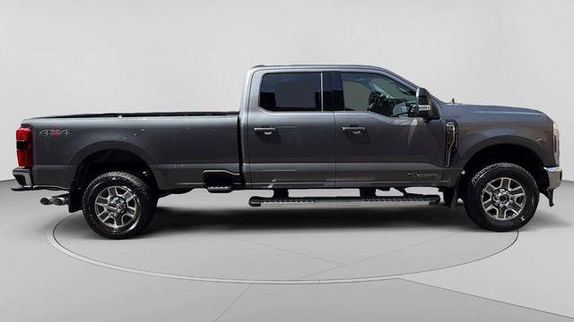 2024 Ford F-350 Super Duty Lariat