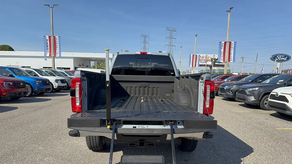 2024 Ford F-350 Super Duty XLT