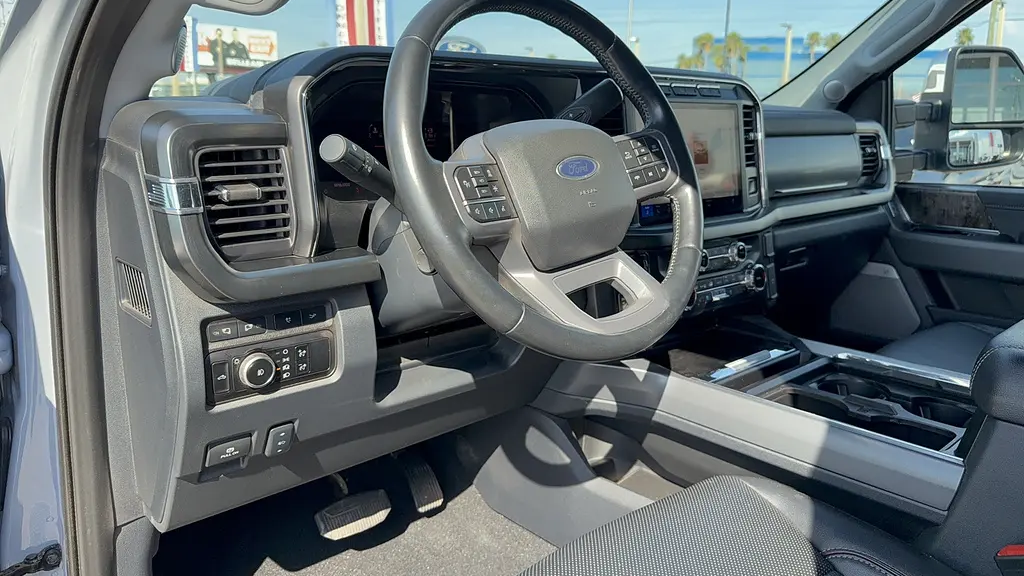 2024 Ford F-350 Super Duty XLT