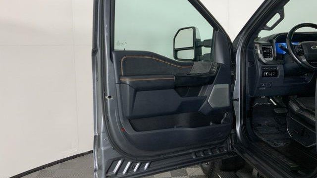 2024 Ford F-350 Super Duty Platinum