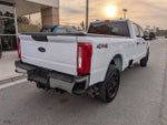 2024 F-350 Super Duty Thumbnail 2