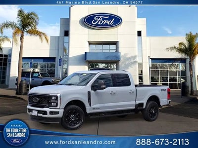 2025 Ford F-350 Super Duty 4X4 Lariat 4DR Crew Cab 8 FT. LB SRW Pickup