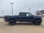 2017 F-350 Super Duty Thumbnail 2