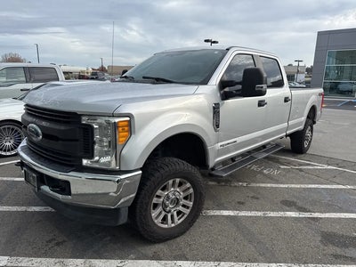 2017 Ford F-350 Super Duty 4X4 XL 4DR Crew Cab 6.8 FT. SB SRW Pickup