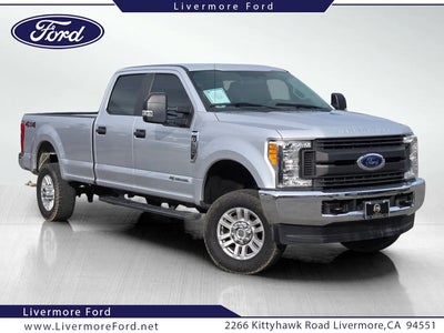 2017 Ford F-350 Super Duty 4X4 Lariat 4DR Crew Cab 8 FT. LB SRW Pickup