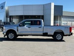 2024 F-350 Super Duty Thumbnail 4