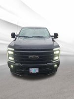 2024 F-350 Super Duty Thumbnail 2