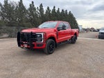 2025 F-350 Super Duty Thumbnail 2