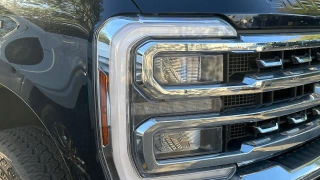 2025 Ford F-350 Super Duty Lariat