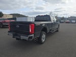 2025 F-350 Super Duty Thumbnail 4