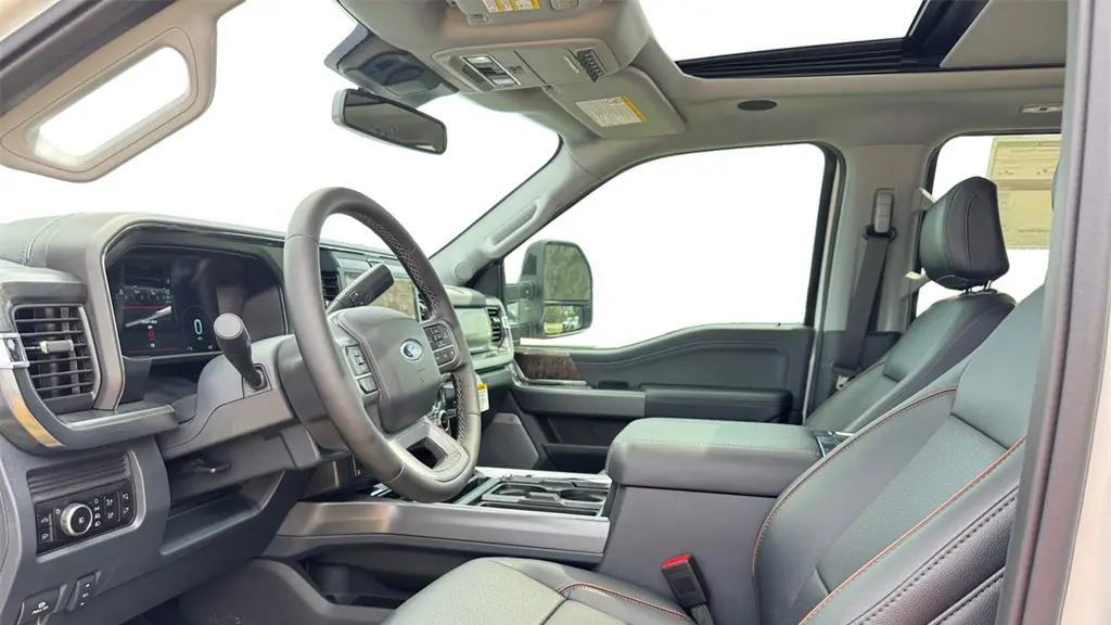 2025 Ford F-350 Super Duty XLT