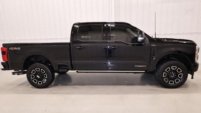 2025 Ford F-350 Super Duty XLT
