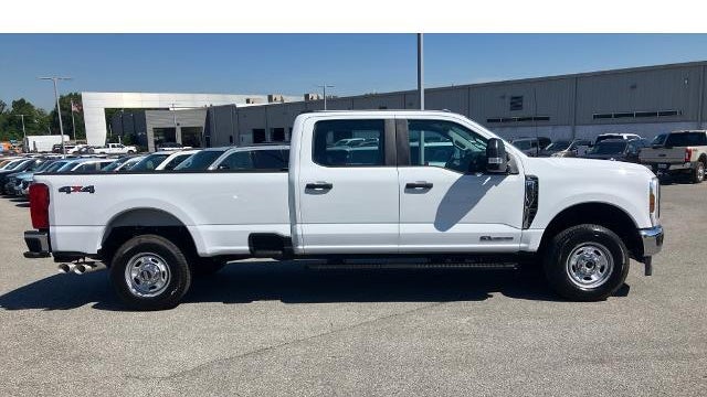 2026 Ford F-350 Super Duty Lariat