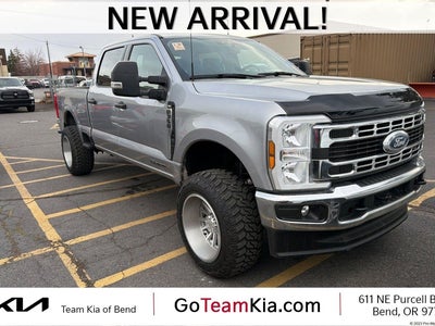 2024 Ford F-350 Super Duty 4X4 King Ranch 4DR Crew Cab 6.8 FT. SB SRW Pickup