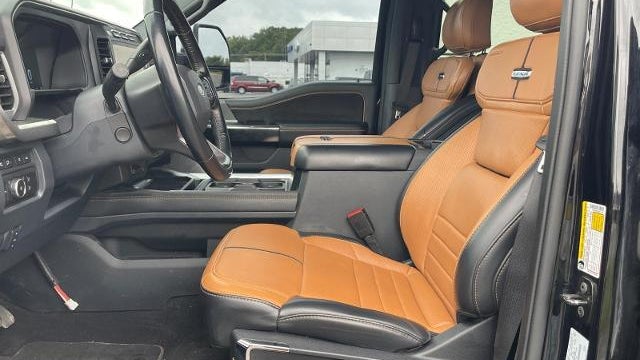 2024 Ford F-350 Super Duty Platinum