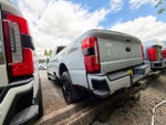 2025 F-350 Super Duty Thumbnail 2