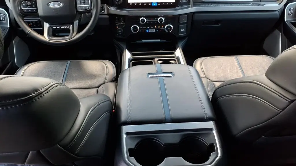 2025 Ford F-350 Super Duty King Ranch