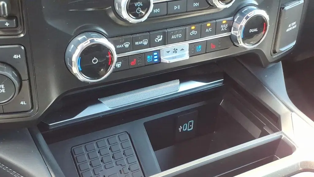 2025 Ford F-350 Super Duty King Ranch