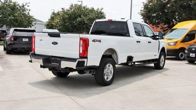 2025 Ford F-350 Super Duty Lariat