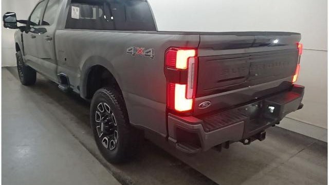 2025 Ford F-350 Super Duty XLT