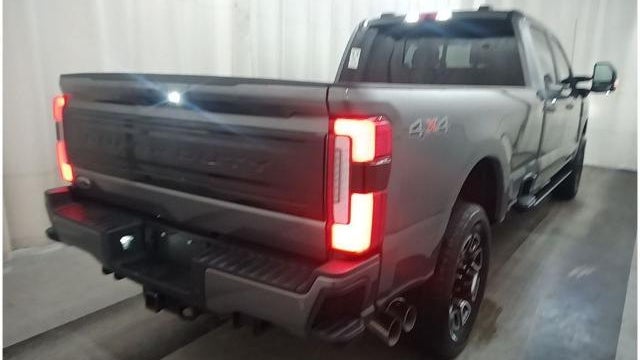 2025 Ford F-350 Super Duty XLT