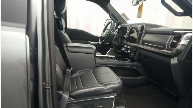 2025 Ford F-350 Super Duty XLT