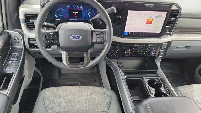 2026 Ford F-350 Super Duty XLT