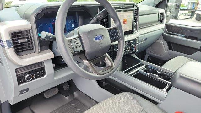 2026 Ford F-350 Super Duty XLT