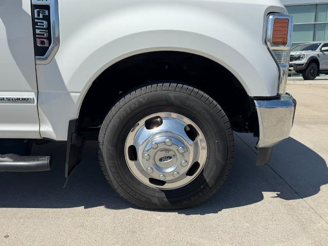 2022 Ford F-350 - $43,989