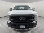 2023 F-350 Super Duty Thumbnail 2
