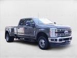 2024 F-350 Super Duty Thumbnail 3