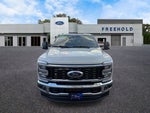 2024 F-350 Super Duty Thumbnail 2
