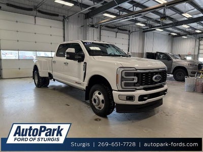 2023 Ford F-350 Super Duty 4X4 Limited 4DR Crew Cab 8 FT. LB DRW Pickup