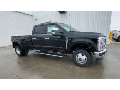 2025 Ford F-350 Super Duty 4X4 Lariat 4DR Crew Cab 8 FT. LB DRW Pickup