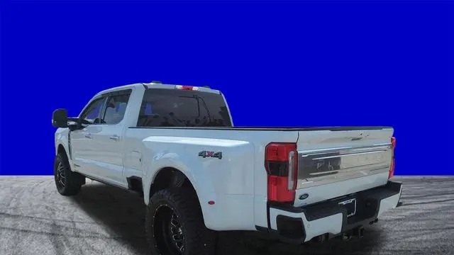 2025 Ford F-350 Super Duty King Ranch