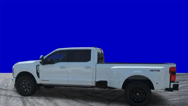 2025 Ford F-350 Super Duty King Ranch